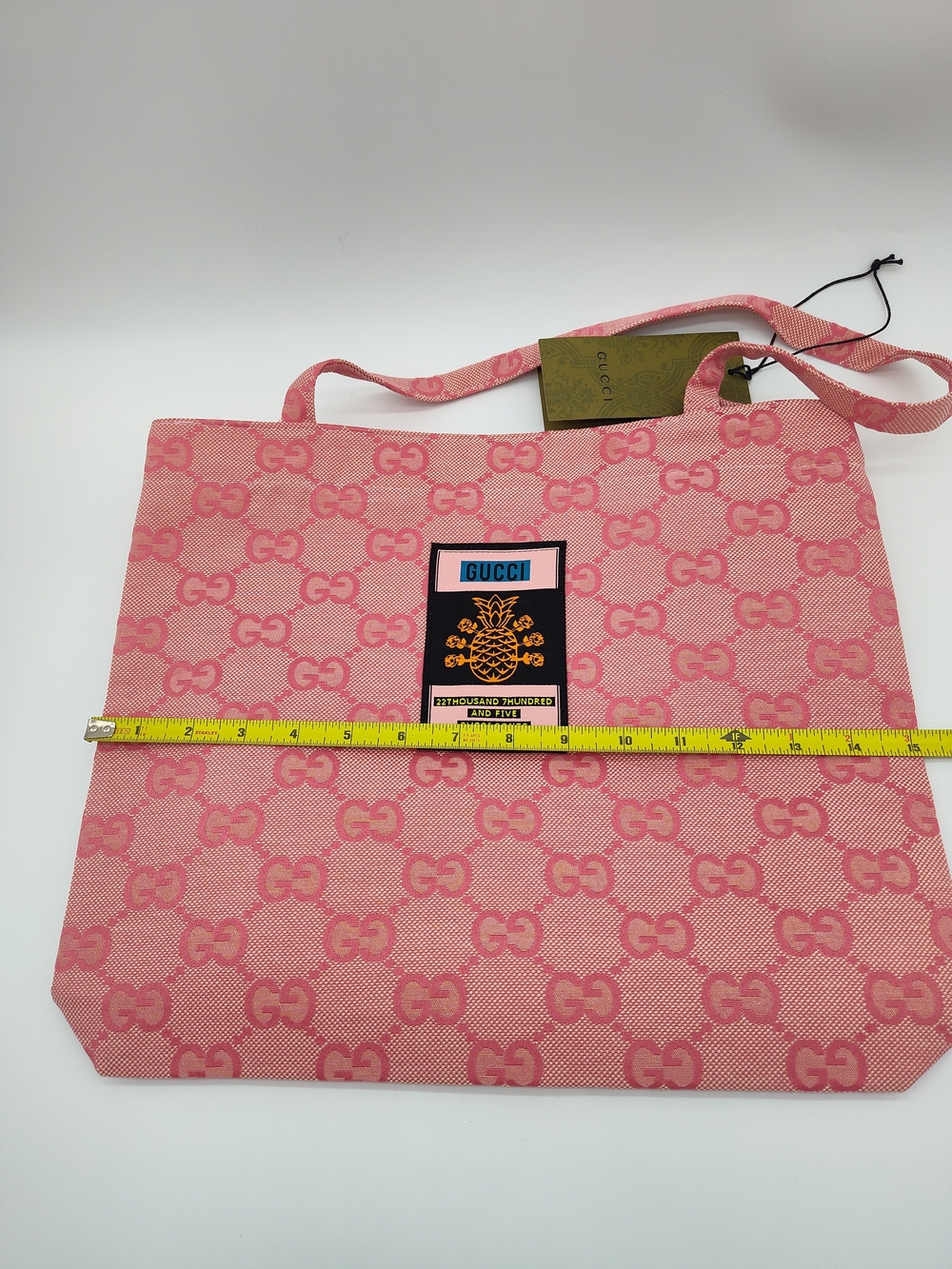 GUCCI Pink GG Canvas Tote Pineapple Patch Resort Summer Zip Shopper NWT VIP - Picture 9 of 10